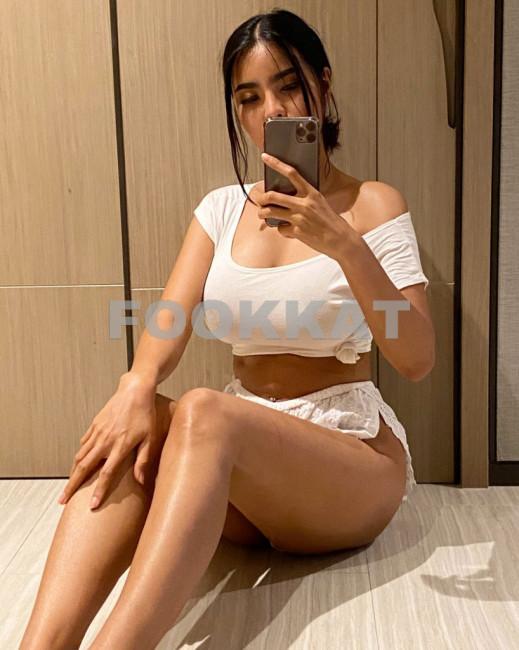 Hot & VIP College call girl available for full night Enjoyment in Juhu, Mumbai