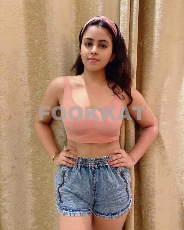 Call Girls in Indirapuram Shipra Mall Ghaziabad Escorts ServiCe